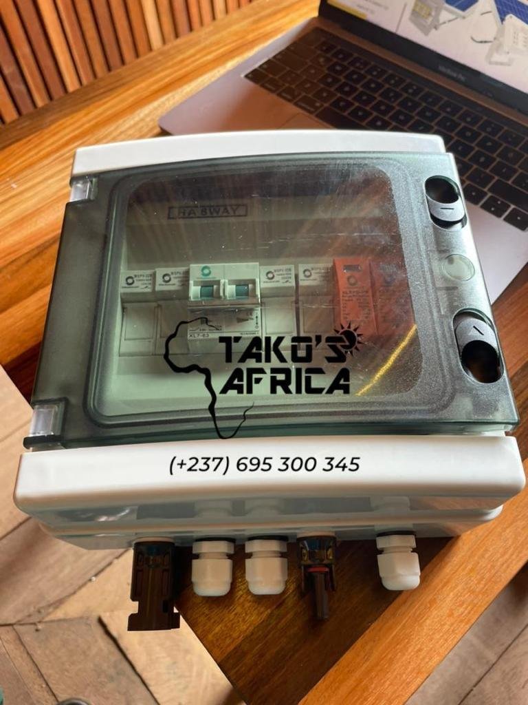 Solar combiner box 2in 1 Out IP65