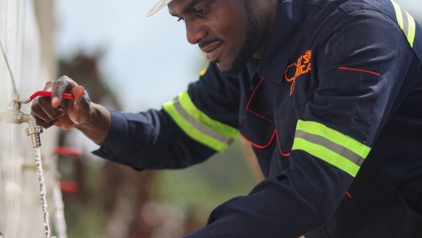 11 sites pompage solaires : Meyomessala